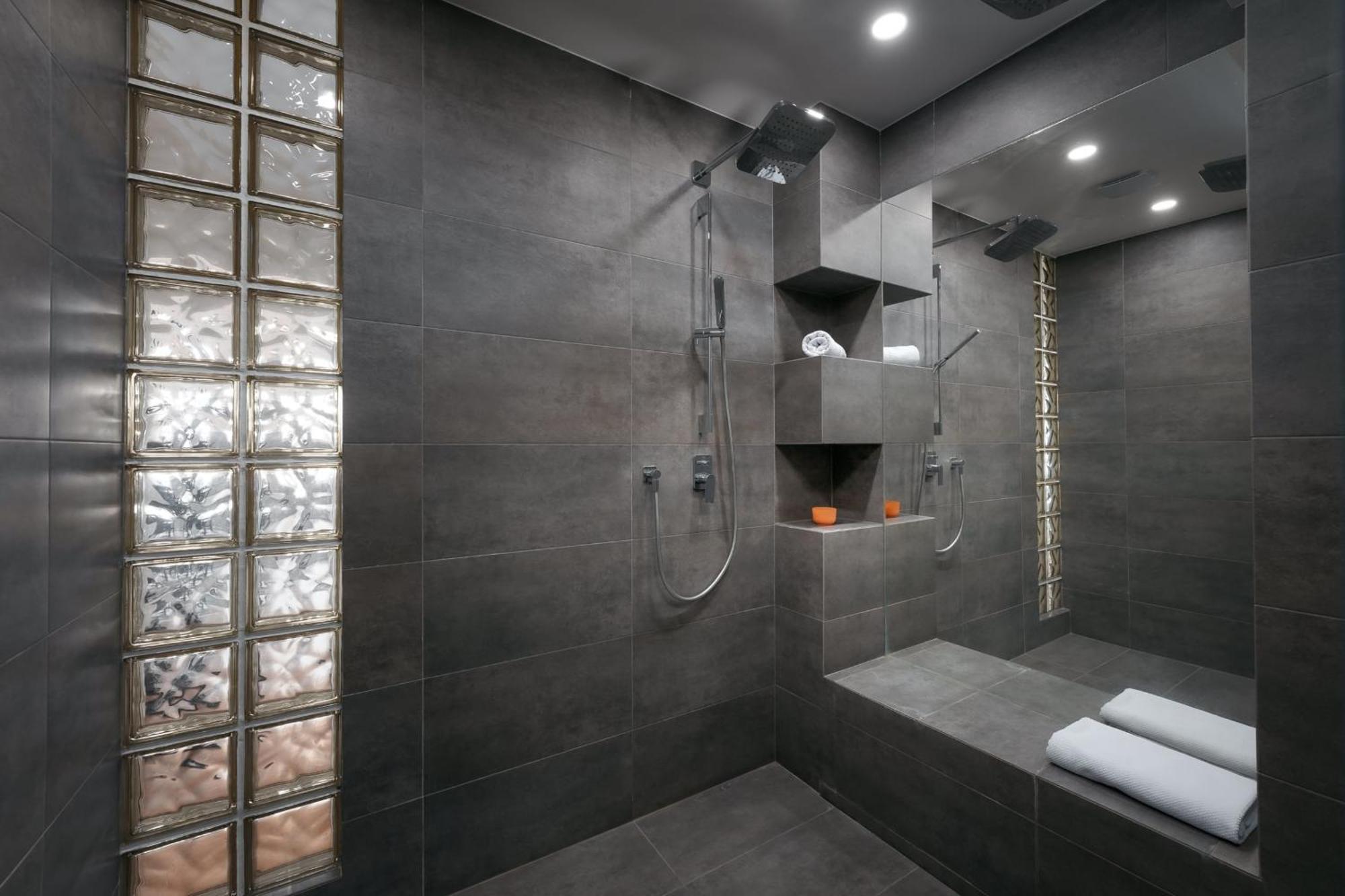 Appartement Dot 3 Bdr With Tyn Cathedral View & Ac
